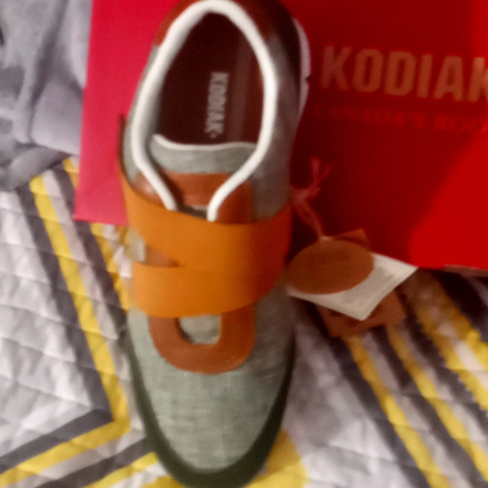 Women's Kodiak Crafted Athleisure Sport Cross Strap Shoe